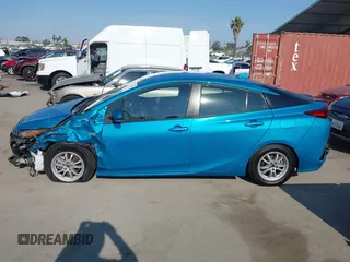 2022 Toyota Prius LE with VIN JTDKAMFP8N3209977, listed as a IAAI auction lot 42777763 with 52,995 mi miles and . Bid and sale history available at DreamBid. Image 15.