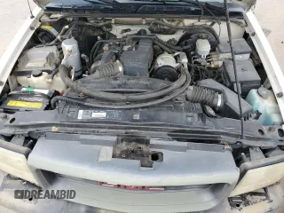 1998 GMC Sonoma with VIN 1GTCS1447WK523961, listed as a Copart auction lot 51176315 with 196,908 mi miles and Salvage Title. Bid and sale history available at carsss.com. Image 13.