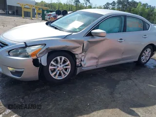 2015 Nissan Altima 2.5 S with VIN 1N4AL3APXFC162806, listed as a IAAI auction lot 42072965 with 56,765 mi miles. Bid and sale history available at carsss.com. Image 6.