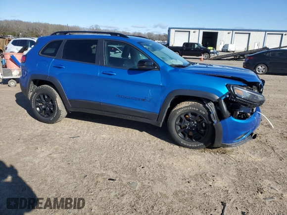 2022 Jeep Cherokee X with VIN 1C4PJMCX8ND531698, listed as a Copart auction lot 41386225 with 45,745 mi miles and Salvage Title. Bid and sale history available at carsss.com. Image 4.