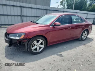 2015 Volkswagen Passat S with VIN 1VWAS7A36FC107624, listed as a Copart auction lot 59561605 with 127,807 mi miles and Salvage title. Bid and sale history available at DreamBid. Image 1.