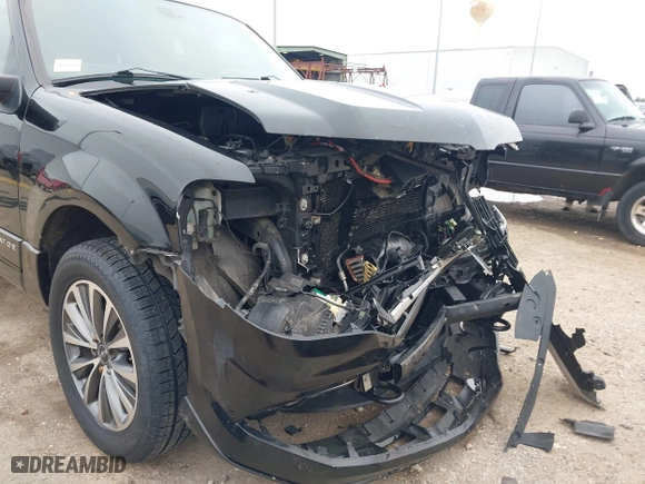 2016 Lincoln Navigator Select with VIN 5LMJJ2HT3GEL05459, listed as a IAAI auction lot 41642906 with 53,459 mi miles. Bid and sale history available at carsss.com. Image 18.
