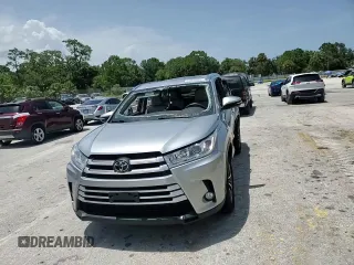 2017 Toyota Highlander XLE with VIN 5TDKZRFH9HS517726, listed as a Copart auction lot 62833065 with 22,762 mi miles and Salvage title. Bid and sale history available at DreamBid. Image 15.