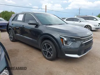 2023 Kia Niro LX with VIN KNDCP3LE8P5105903, listed as a IAAI auction lot 40071264 with 47,755 mi miles. Bid and sale history available at carsss.com. Image 1.