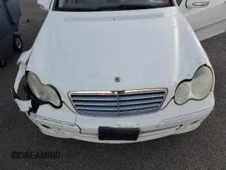 2007 Mercedes-Benz C 280 Luxury z VIN WDBRF92H07F908967, wystawiony jako Copart lot #57304005 z przebiegiem Nie podano mil oraz Nie do naprawy • Non repairable. Historia ofert i sprzedaży dostępna na DreamBid. Obrazek 12.