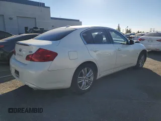 2015 Infiniti Q40 with VIN JN1CV6AP7FM500920, listed as a Copart auction lot 84274844 with 59,860 mi miles and Salvage Title. Bid and sale history available at carsss.com. Image 3.