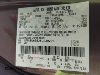 2008 Ford Explorer XLT with VIN 1FMEU63E38UA19291, listed as a IAAI auction lot 42048959 with 227,212 mi miles. Bid and sale history available at carsss.com. Image 9.