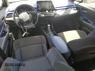 2020 Toyota C-HR LE z VIN JTNKHMBX1L1093317, wystawiony jako Copart lot #55286375 z przebiegiem 115 640 mil mil oraz Szkoda całkowita • Salvage title. Historia ofert i sprzedaży dostępna na DreamBid. Obrazek 8.