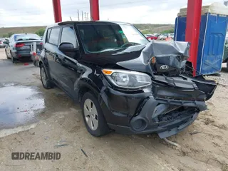 2016 Kia Soul with VIN KNDJN2A20G7380508, listed as a IAAI auction lot 41990908 with 87,820 mi miles. Bid and sale history available at carsss.com. Image 1.