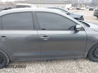 2012 Volkswagen Jetta Sedan SE w/Convenience PZEV with VIN 3VWDP7AJ1CM397004, listed as a IAAI auction lot 41563799 with 166,008 mi miles. Bid and sale history available at carsss.com. Image 14.