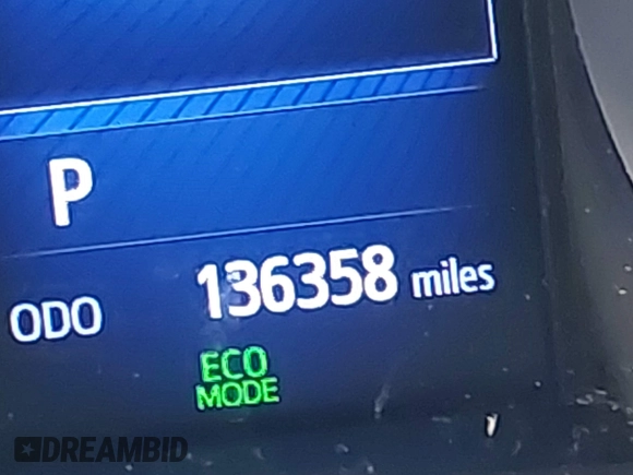 2018 Toyota C-HR XLE with VIN NMTKHMBX0JR058660, listed as a IAAI auction lot 41929790 with 136,358 mi miles. Bid and sale history available at carsss.com. Image 15.