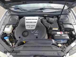 2006 Hyundai Azera SE with VIN KMHFC46F06A107049, listed as a IAAI auction lot 42638717 with 158,094 mi miles and . Bid and sale history available at DreamBid. Image 10.