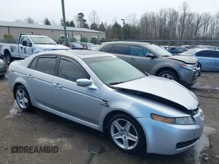 2005 Acura TL with VIN 19UUA66285A012362, listed as a IAAI auction lot 41745637 with 145,197 mi miles. Bid and sale history available at carsss.com. Image 1.