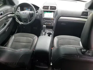 2018 Ford Explorer XLT z VIN 1FM5K7D86JGB27218, wystawiony jako Copart lot #66252515 z przebiegiem 88 254 mil mil oraz Szkoda całkowita • Salvage title. Historia ofert i sprzedaży dostępna na DreamBid. Obrazek 8.