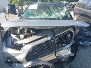 2021 Toyota RAV4 Hybrid XSE с VIN 4T3E6RFV3MU055183, выставлен на аукционе IAAI как лот 42175980 с пробегом Не указан миль и . История ставок и продаж доступна на DreamBid. Изображение 6.
