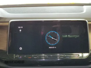 2024 Volkswagen Atlas SE z VIN 1V2HR2CA7RC575005, wystawiony jako IAAI lot #42843918 z przebiegiem 14 322 mil mil oraz . Historia ofert i sprzedaży dostępna na DreamBid. Obrazek 6.