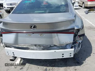 2021 Lexus IS 300 z VIN JTHCA1D22M5117601, wystawiony jako IAAI lot #41904908 z przebiegiem 39 209 mil mil oraz . Historia ofert i sprzedaży dostępna na DreamBid. Obrazek 6.