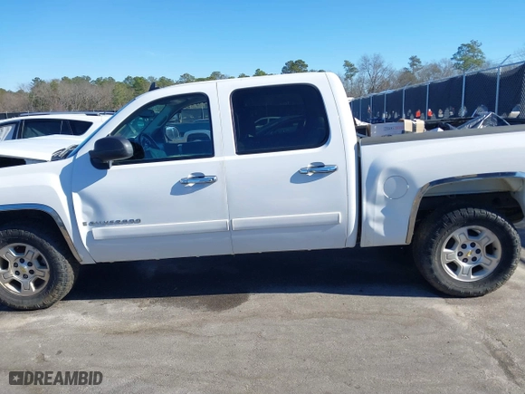 2007 Chevrolet Silverado 1500 LT w/1LT with VIN 2GCEC13C571695258, listed as a IAAI auction lot 41239531 with 266,909 mi miles. Bid and sale history available at carsss.com. Image 14.