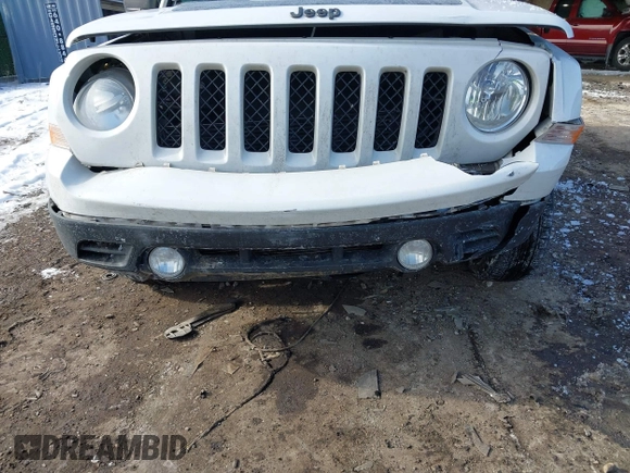 2016 Jeep Patriot Sport with VIN 1C4NJPBA8GD666981, listed as a IAAI auction lot 41408318 with 111,093 mi miles and . Bid and sale history available at DreamBid. Image 6.