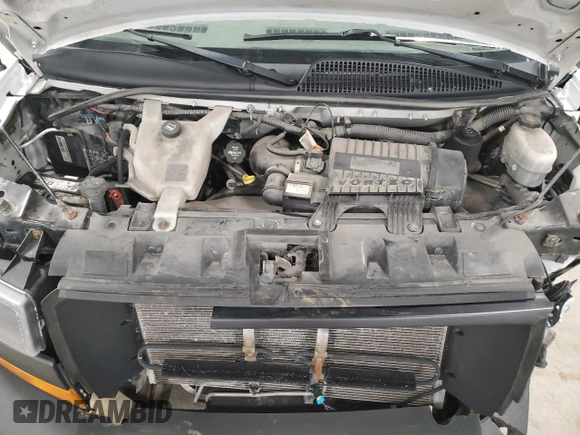 2019 GMC Savana Cargo z VIN 1GTW7AFGXK1363256, wystawiony jako Copart lot #86720514 z przebiegiem 128 927 mil mil oraz Szkody całkowita. Historia ofert i sprzedaży dostępna na DreamBid. Obrazek 12.