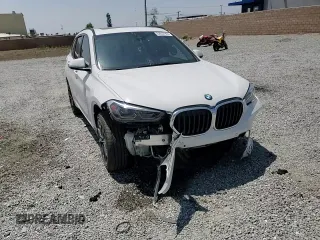 2021 BMW X1 xDrive28i с VIN WBXJG9C0XM3M72259, выставлен на аукционе Copart как лот 62037915 с пробегом 23 432 миль миль и Списание • Salvage title. История ставок и продаж доступна на DreamBid. Изображение 14.