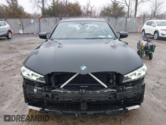 2024 BMW 3 Series 330i xDrive with VIN 3MW89FF07R8E30482, listed as a IAAI auction lot 41519279 with 11,544 mi miles. Bid and sale history available at carsss.com. Image 12.