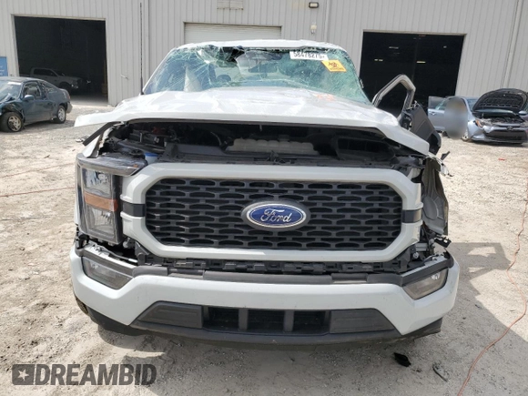 2023 Ford F-150 XL z VIN 1FTEW1CP6PKD50959, wystawiony jako Copart lot #58478275 z przebiegiem Nie podano mil oraz Nie do naprawy • Non repairable. Historia ofert i sprzedaży dostępna na DreamBid. Obrazek 5.