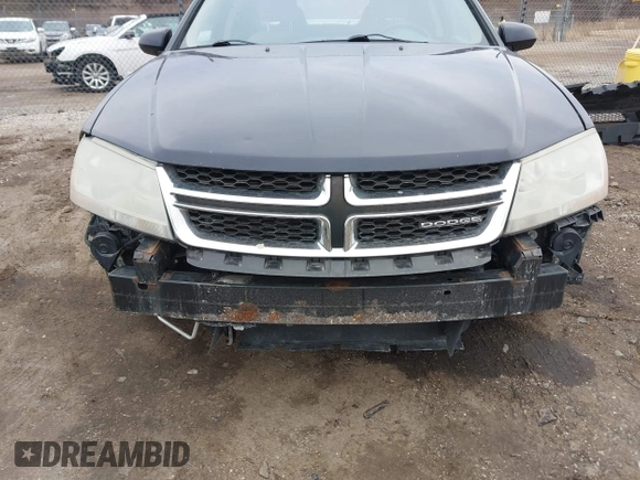 2012 Dodge Avenger SXT z VIN 1C3CDZCB7CN161508, wystawiony jako IAAI lot #41689295 z przebiegiem 184 436 mil mil oraz . Historia ofert i sprzedaży dostępna na DreamBid. Obrazek 6.