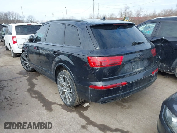 2019 Audi Q7 Prestige with VIN WA1VAAF78KD041186, listed as a IAAI auction lot 41641100 with 157,210 mi miles. Bid and sale history available at carsss.com. Image 3.