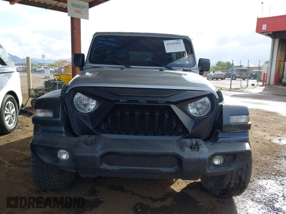 2020 Jeep Wrangler Unlimited Sport S z VIN 1C4HJXDN8LW126929, wystawiony jako IAAI lot #41949281 z przebiegiem 111 085 mil mil oraz . Historia ofert i sprzedaży dostępna na DreamBid. Obrazek 12.