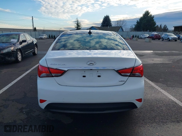 2014 Hyundai Sonata SE with VIN 5NPEC4AC5EH880717, listed as a IAAI auction lot 41275243 with 145,577 mi miles and . Bid and sale history available at DreamBid. Image 16.