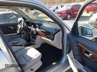 2013 Mercedes-Benz GLK 350 z VIN WDCGG5HB7DG046459, wystawiony jako IAAI lot #41643710 z przebiegiem 63 000 mil mil oraz . Historia ofert i sprzedaży dostępna na DreamBid. Obrazek 5.