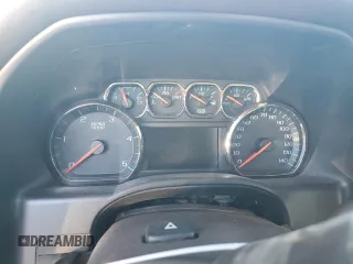 2019 Chevrolet Silverado 3500HD LTZ z VIN 1GC4KXCY0KF276409, wystawiony jako Copart lot #88408515 z przebiegiem 125 787 mil mil oraz Szkody całkowita. Historia ofert i sprzedaży dostępna na DreamBid. Obrazek 9.