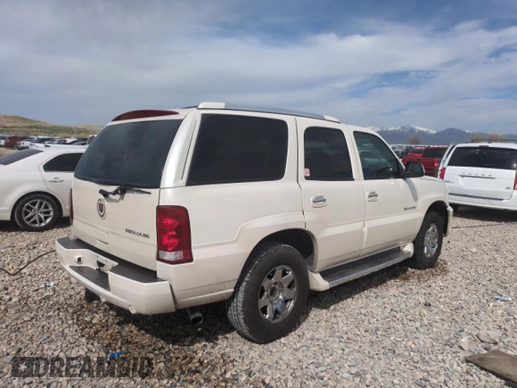 2005 Cadillac Escalade with VIN 1GYEK63N75R191326, listed as a Copart auction lot 52216355 with 177,330 mi miles and Salvage title. Bid and sale history available at DreamBid. Image 3.