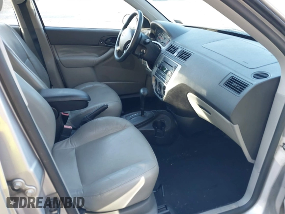 2007 Ford Focus S with VIN 1FAFP37N27W293597, listed as a IAAI auction lot 41866480 with 120,028 mi miles and . Bid and sale history available at carsss.com. Image 5.
