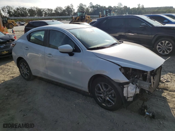 2019 Toyota Yaris Sedan L with VIN 3MYDLBYV2KY527973, listed as a Copart auction lot 68117544 with 27,887 mi miles and Salvage Title. Bid and sale history available at carsss.com. Image 4.