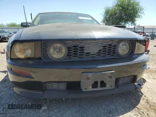 2007 Ford Mustang GT Deluxe with VIN 1ZVFT82H275347682, listed as a Copart auction lot 52178545 with 110,871 mi miles and Salvage Title. Bid and sale history available at carsss.com. Image 5.