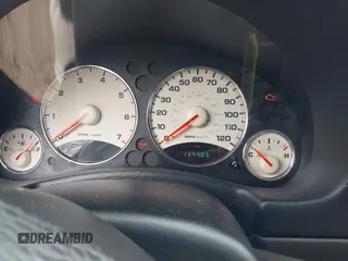 2004 Jeep Liberty Limited z VIN 1J4GL58K34W211893, wystawiony jako IAAI lot #41941287 z przebiegiem 139 985 mil mil oraz . Historia ofert i sprzedaży dostępna na DreamBid. Obrazek 7.