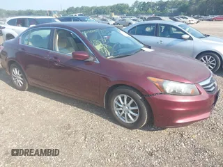 2011 Honda Accord LX z VIN 1HGCP2F30BA055729, wystawiony jako IAAI lot #42825773 z przebiegiem 138 634 mil mil oraz . Historia ofert i sprzedaży dostępna na DreamBid. Obrazek 1.