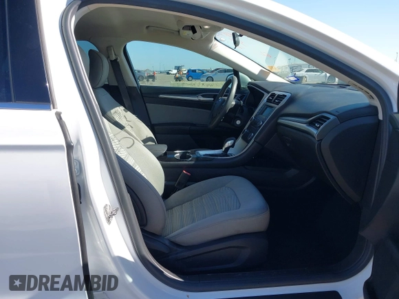 2016 Ford Fusion S with VIN 3FA6P0G7XGR302551, listed as a IAAI auction lot 41847453 with 99,058 mi miles. Bid and sale history available at carsss.com. Image 5.