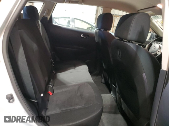 2015 Nissan Rogue S z VIN JN8AS5MVXFW251183, wystawiony jako Copart lot #56011665 z przebiegiem 79 425 mil mil oraz Szkody całkowita. Historia ofert i sprzedaży dostępna na DreamBid. Obrazek 11.