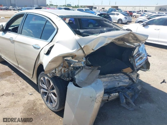 2015 Honda Accord Sedan Sport with VIN 1HGCR2F52FA215532, listed as a IAAI auction lot 40463149 with 160,393 mi miles. Bid and sale history available at carsss.com. Image 18.