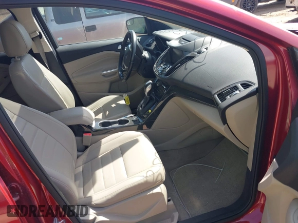 2014 Ford Escape Titanium with VIN 1FMCU0JX8EUC19300, listed as a IAAI auction lot 42138925 with 111,709 mi miles. Bid and sale history available at carsss.com. Image 5.