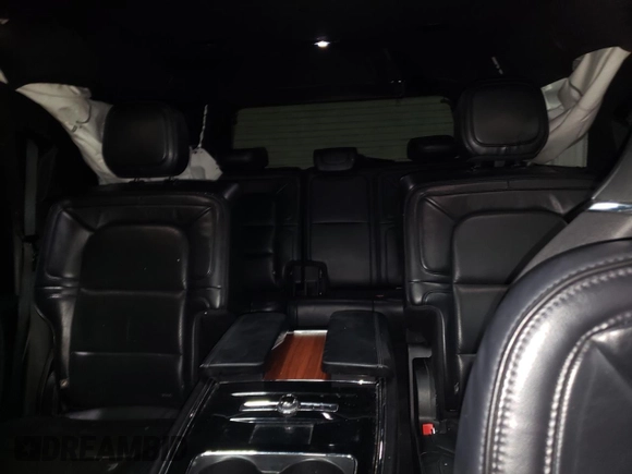 2019 Lincoln Navigator Reserve with VIN 5LMJJ2LT5KEL17211, listed as a Copart auction lot 47668475 with 102,903 mi miles and Salvage title. Bid and sale history available at DreamBid. Image 10.