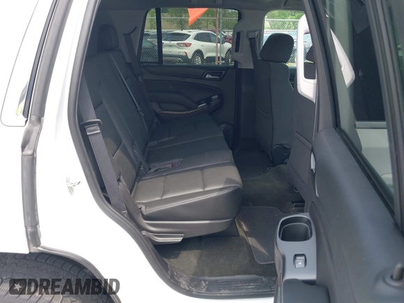 2018 Chevrolet Tahoe Commercial z VIN 1GNSKDEC8JR238969, wystawiony jako IAAI lot #42440047 z przebiegiem 126 373 mil mil oraz . Historia ofert i sprzedaży dostępna na DreamBid. Obrazek 8.