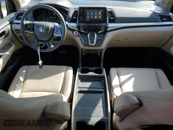 2019 Honda Odyssey Touring with VIN 5FNRL6H89KB064683, listed as a Copart auction lot 84063114 with 71,919 mi miles and Salvage Title. Bid and sale history available at carsss.com. Image 8.