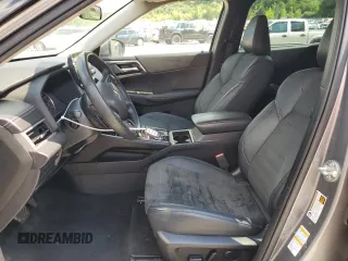 2023 Mitsubishi Outlander SE z VIN JA4J4UA8XPZ022107, wystawiony jako Copart lot #60740804 z przebiegiem 46 295 mil mil oraz Szkoda całkowita • Salvage title. Historia ofert i sprzedaży dostępna na DreamBid. Obrazek 7.