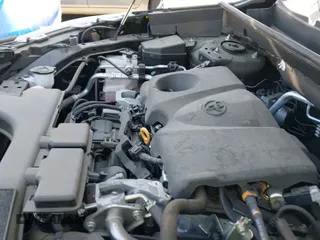 2021 Toyota RAV4 XLE Premium z VIN 2T3C1RFV8MC137207, wystawiony jako IAAI lot #42572626 z przebiegiem 35 730 mil mil oraz . Historia ofert i sprzedaży dostępna na DreamBid. Obrazek 20.
