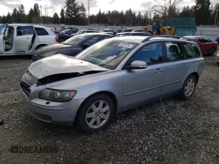 2007 Volvo V50 2.4L with VIN YV1MW382072284214, listed as a Copart auction lot 40821234 with 134,054 mi miles and Salvage Title. Bid and sale history available at carsss.com. Image 1.