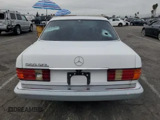 1989 Mercedes-Benz 560 with VIN WDBCA39E2KA479060, listed as a Copart auction lot 81924154 with 172,377 mi miles and Salvage Title. Bid and sale history available at DreamBid. Image 6.